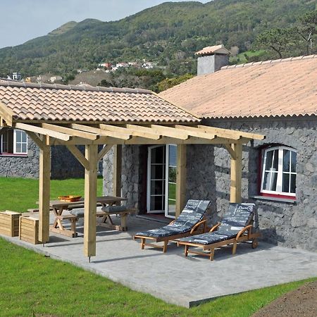 Azorenhaus am Atlantik - Family House Urzelina Exterior foto